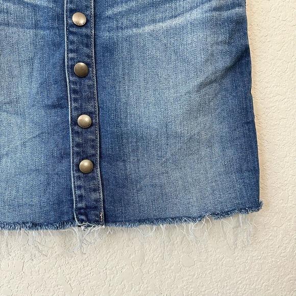 ABERCROMBIE & FITCH Distressed Snap Front Denim Skirt Cut-Off Raw Hem Blue - Picture 3 of 8
